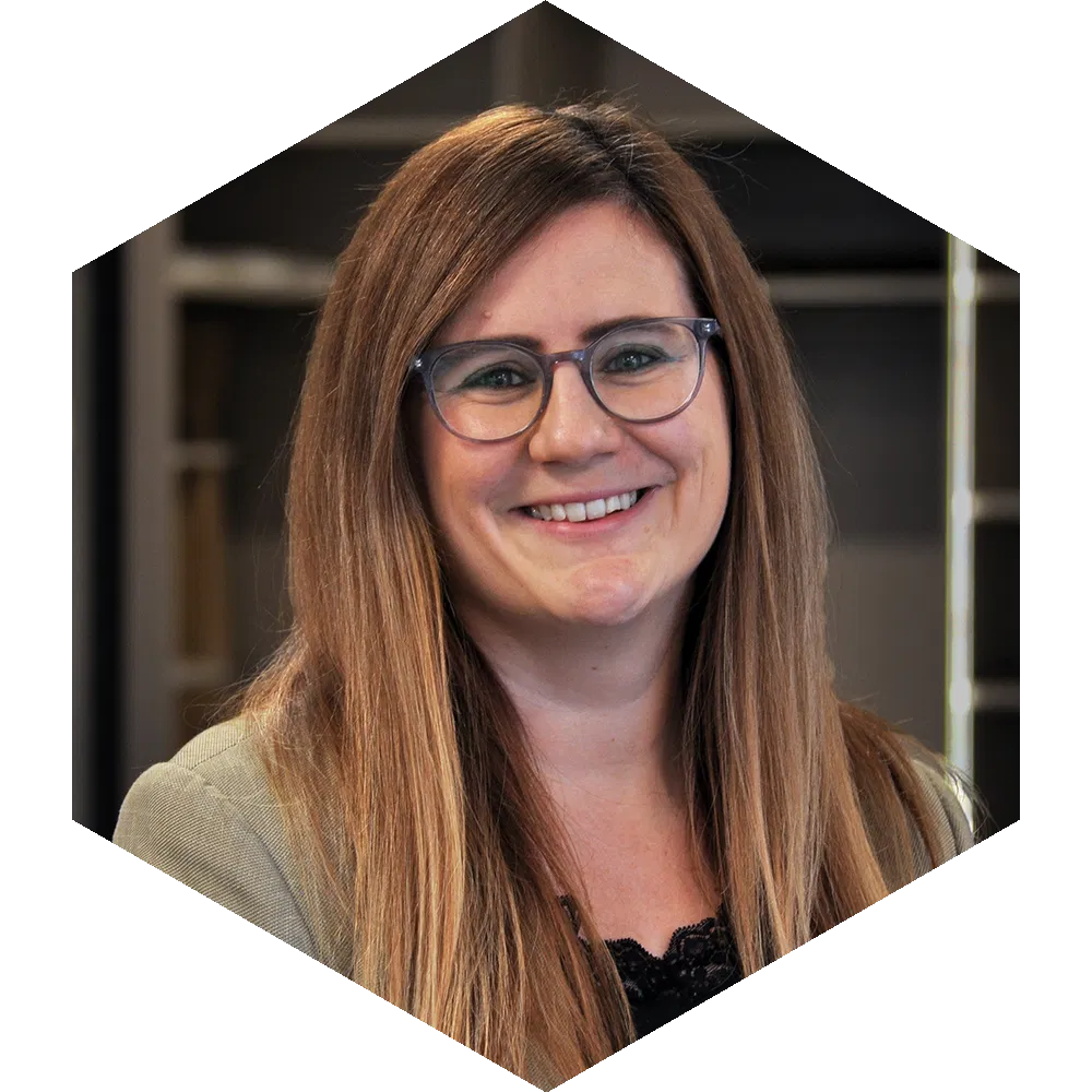 2FdVYnLp9d06oUs4tmbgmq 1771339691920 na1fn L2hvbWUvdWJ1bnR1L2hleGFnb25fcG9ydHJhaXRfdHJhbnNwYXJlbnQ